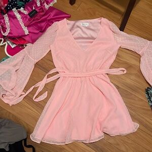 Lover and friends mini pink dress. Flowy long sleeves.
